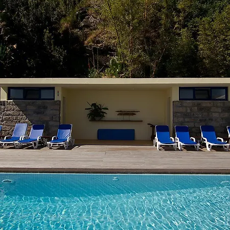 Landhuis Casa De Pedra *